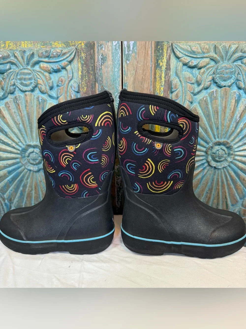 Kids Bogs boots Rainbow neoprene sz 13